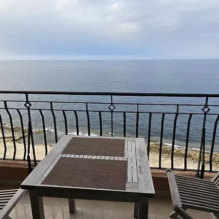 Seaview 3 Bedrooms In Balluta Beach Sliema Extérieur photo