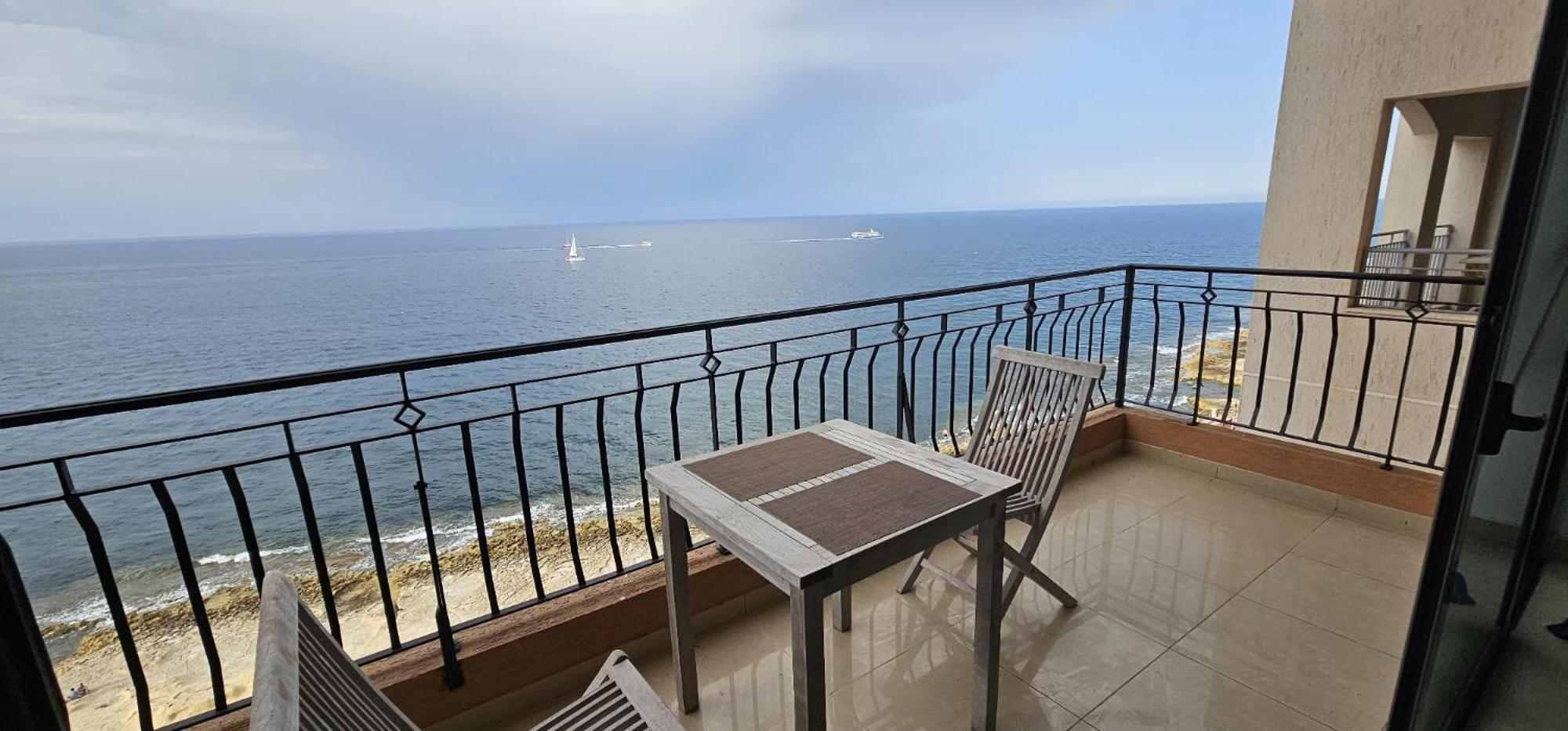 Apartment Seaview 3 Bedrooms In Balluta *