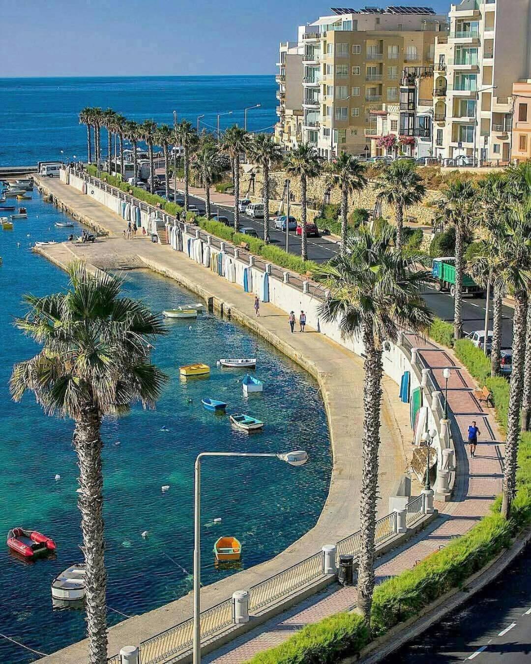 Apartment Seaview 3 Bedrooms In Balluta