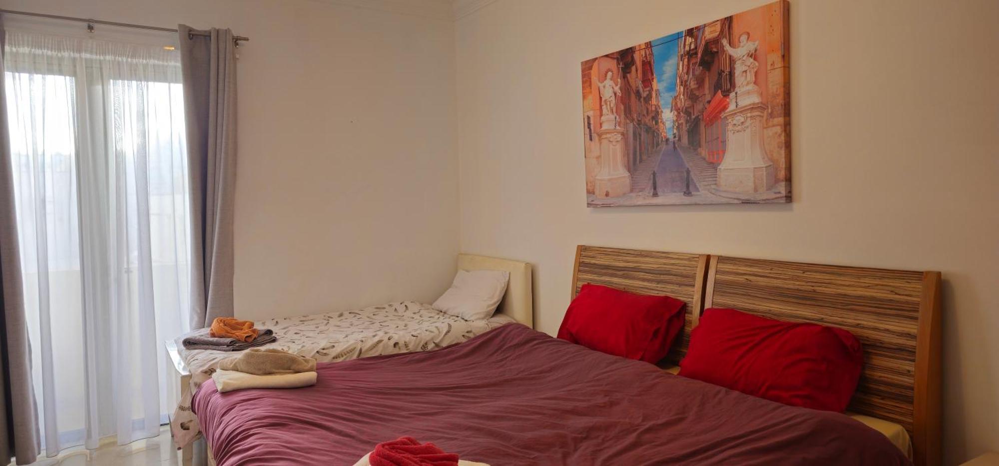 Seaview 3 Bedrooms In Balluta Sliema